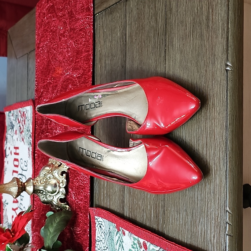 Red Moda Spana heels